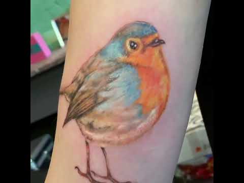 Cute Small Robin Tattoo: Over 20 Royalty-Free Licensable Stock Vectors &  Vector Art | Shutterstock